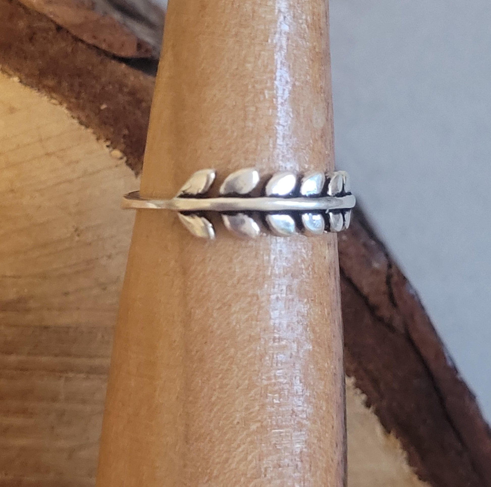 Silver Feather Ring: Dainty Leaf Jewelry, Nature Inspired
