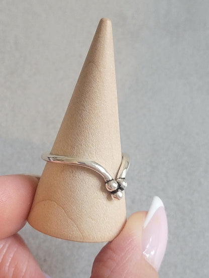 Minimalist Silver Point Ring: Elegant Dainty Jewelry