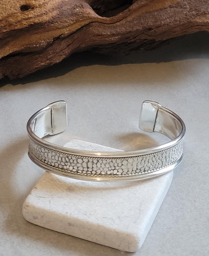 Detailed Silver Cuff Bracelet: Adjustable Ethnic Bangle