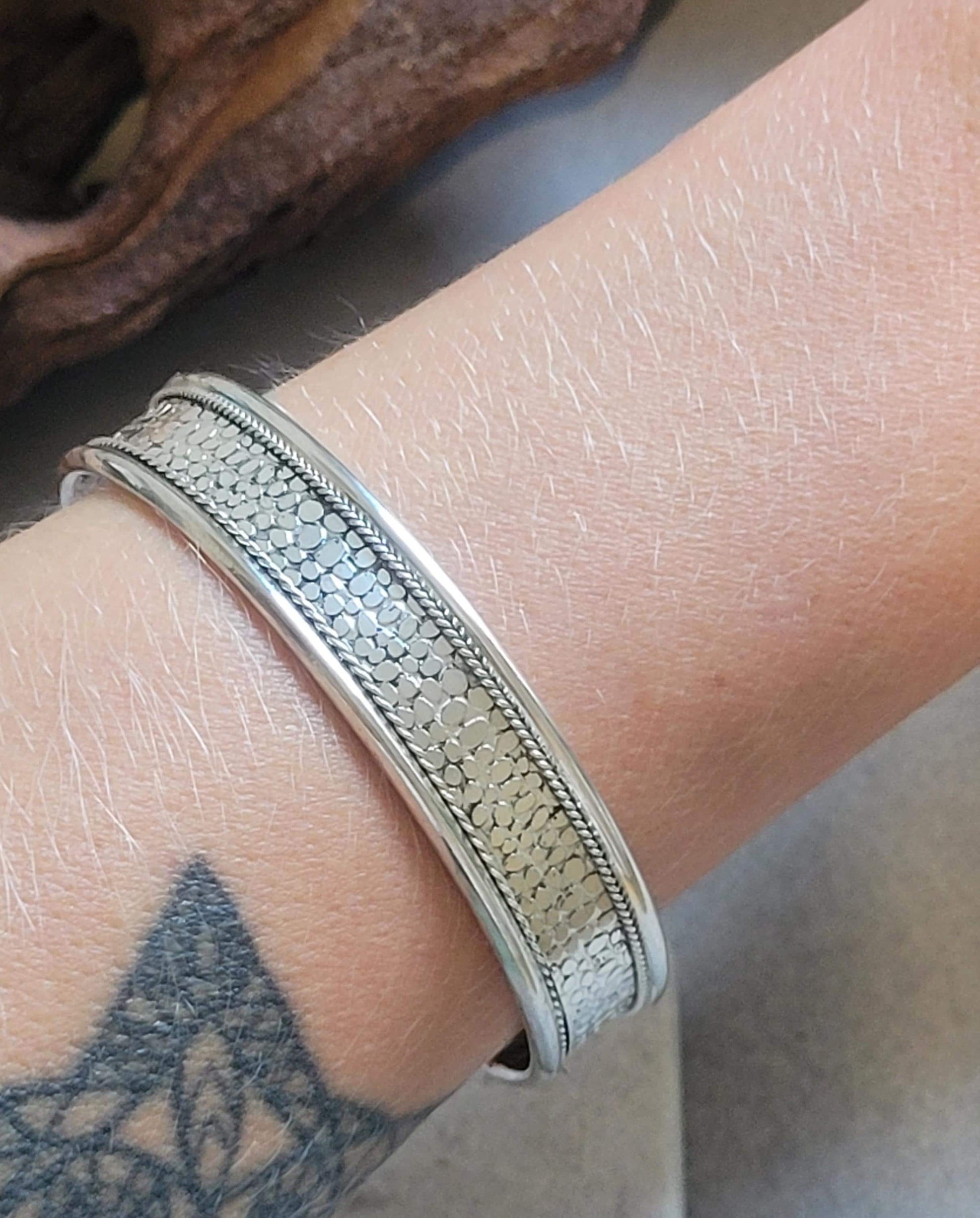 Detailed Silver Cuff Bracelet: Adjustable Ethnic Bangle