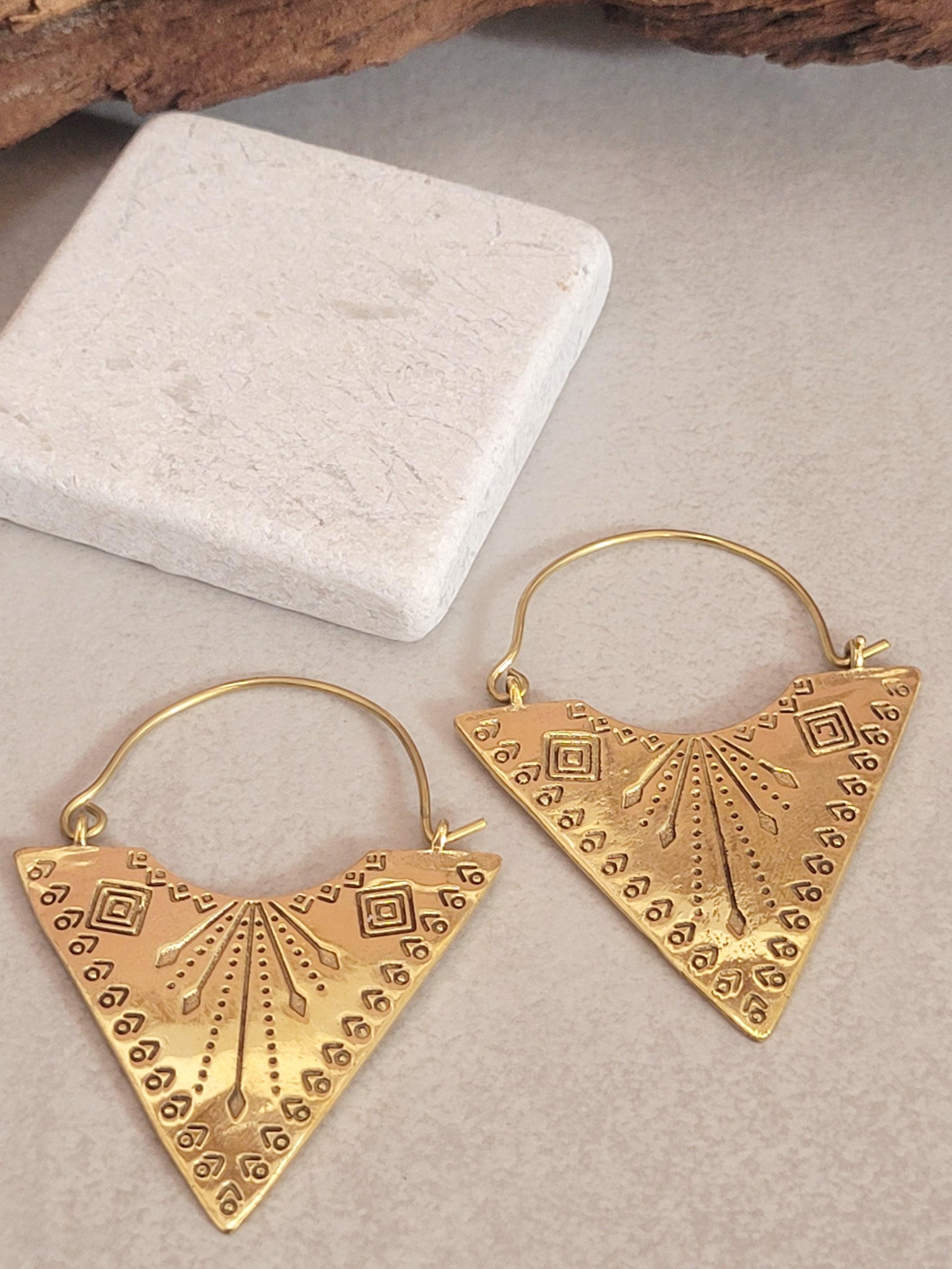 Brass tribal style earrings: Gold bohemian jewellery