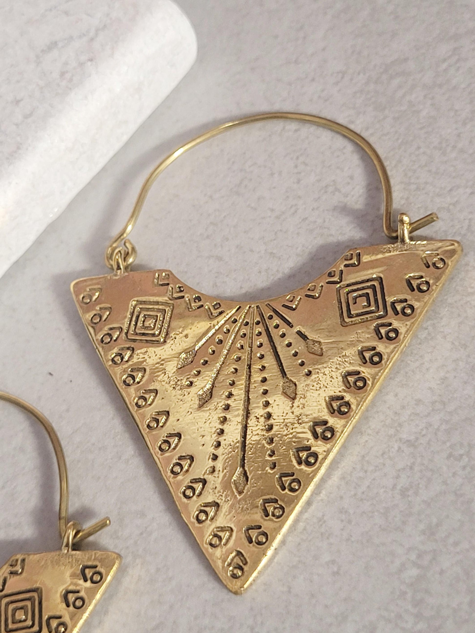 Brass tribal style earrings: Gold bohemian jewellery