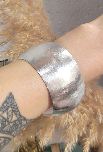 Silver cuff bracelet: Statement bohemian jewellery