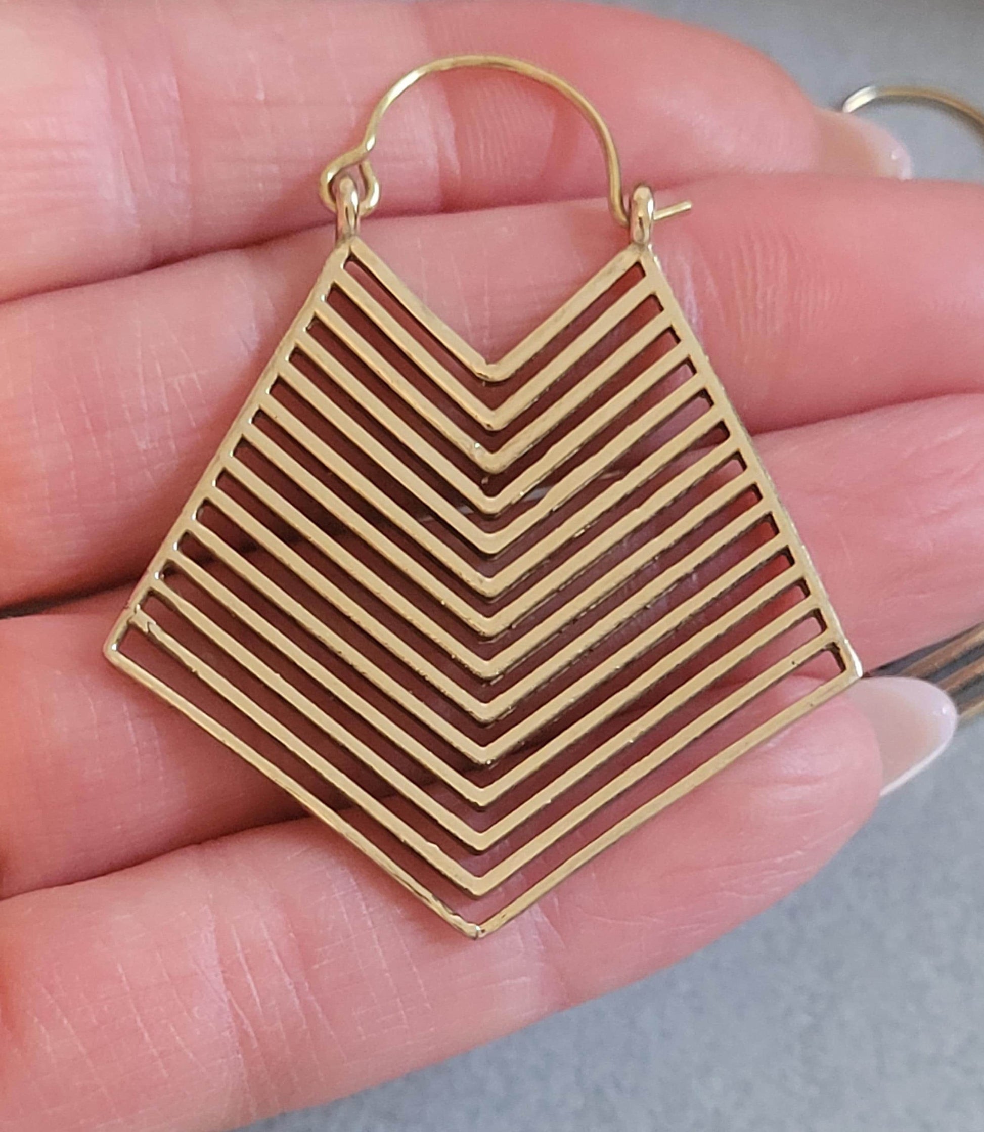 Golden detailed earrings / Art deco style / Aztex jewellery / Gift / Brass earrings / Tribal style / Bohemian jewellery