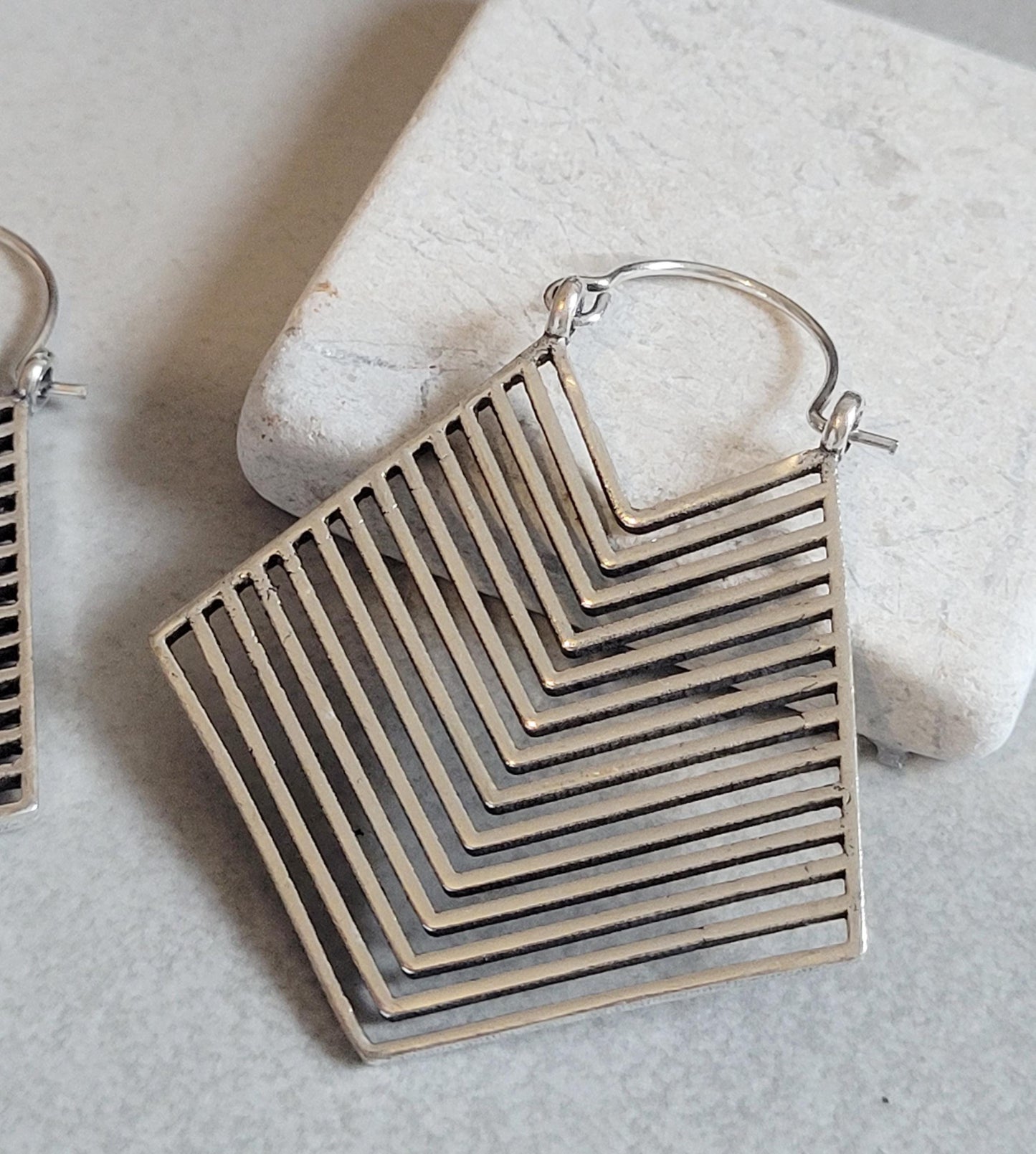 Silver detailed earrings / Art deco style / Aztex jewellery / Gift / Silver earrings / Tribal style / Bohemian jewellery