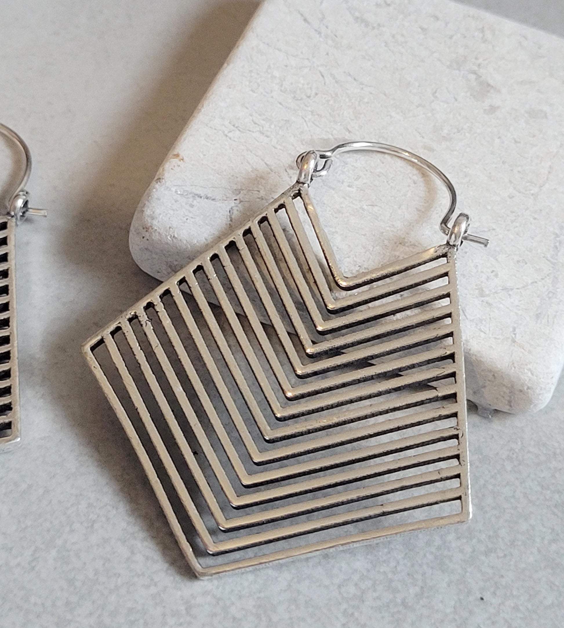 Silver detailed earrings / Art deco style / Aztex jewellery / Gift / Silver earrings / Tribal style / Bohemian jewellery