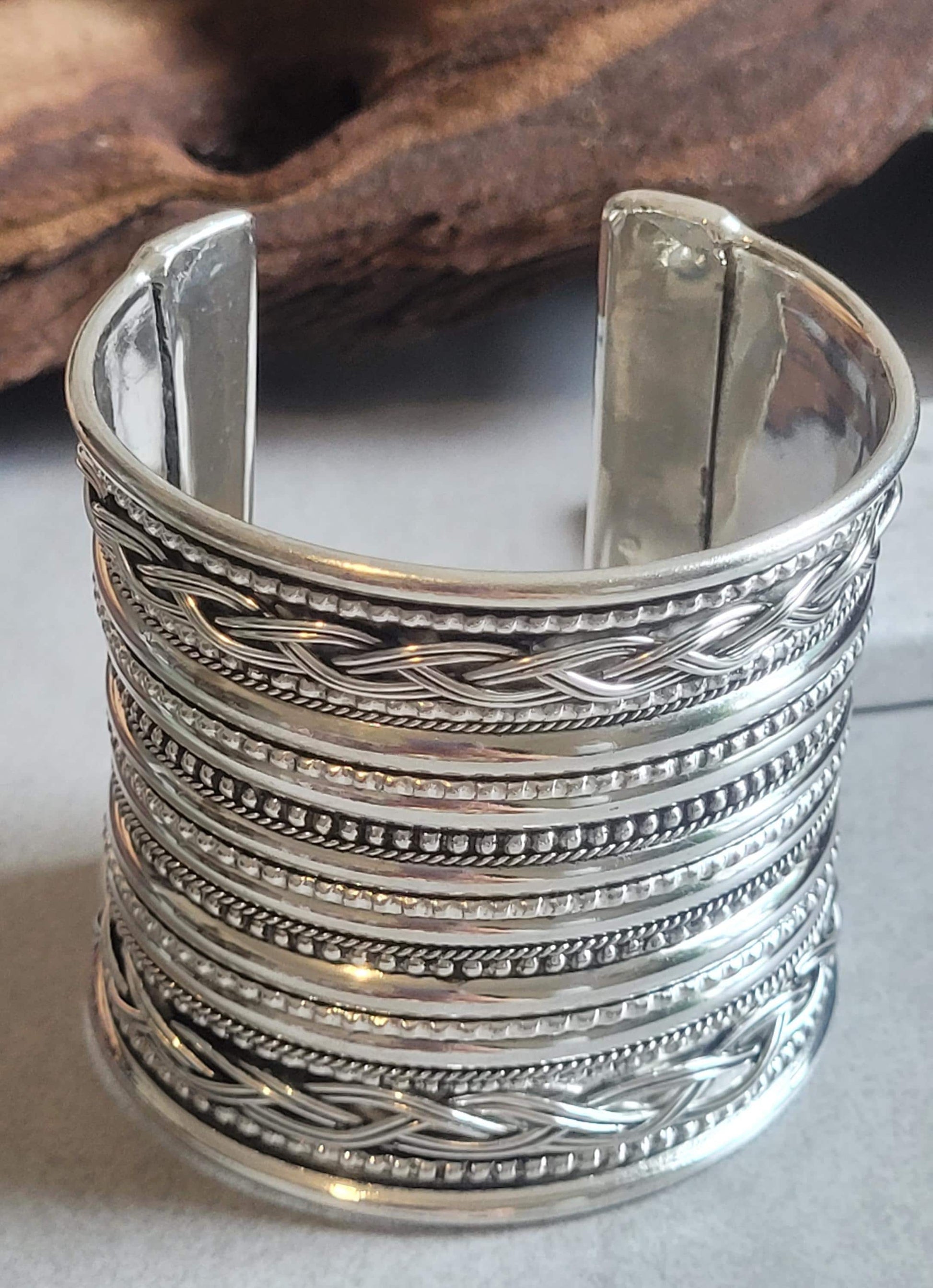 Silver cuff bracelet / Detailed jewellery / Statement piece / Ethnic style / Bohemian jewellery / Boho chic / Unique Gift ideas