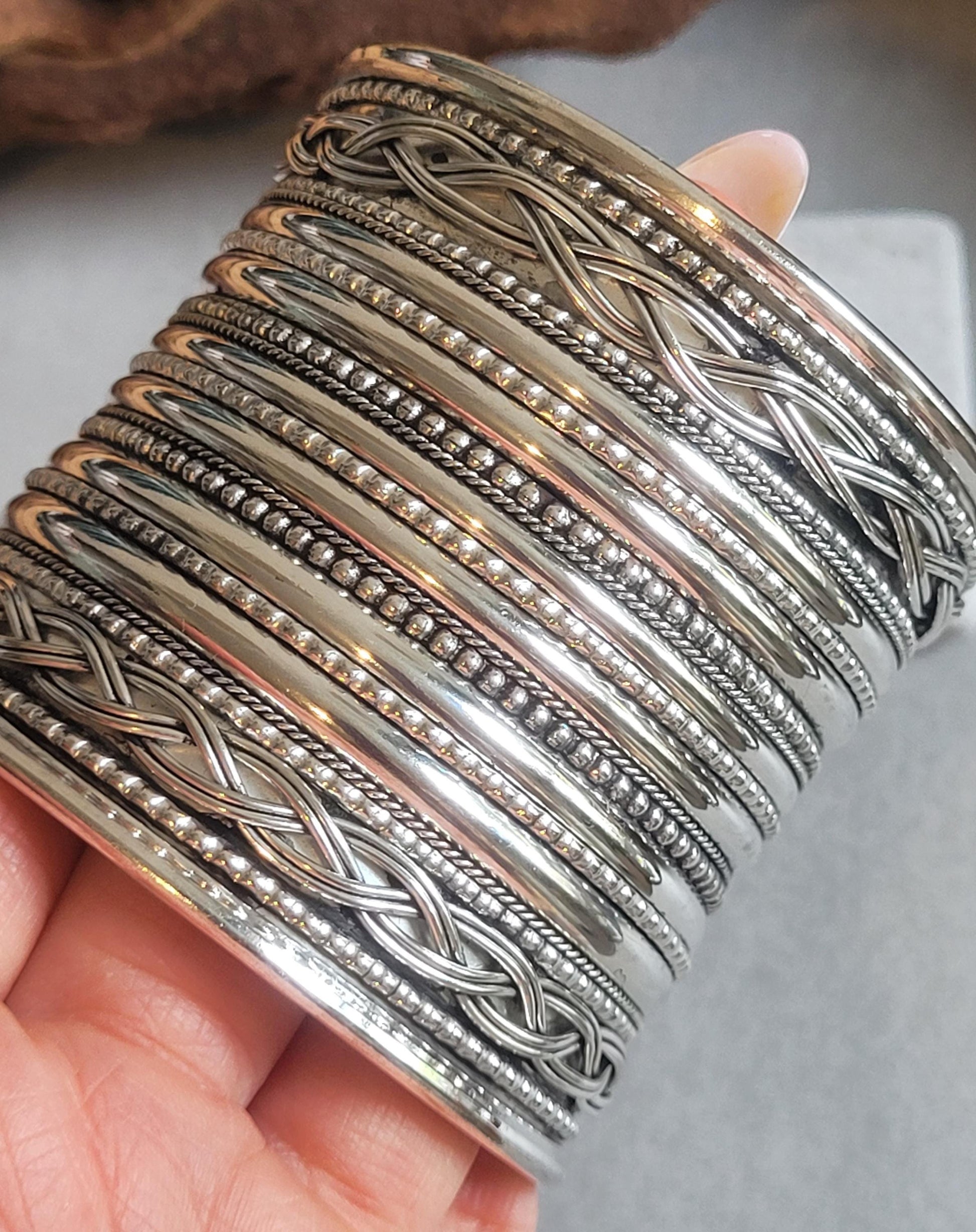 Silver cuff bracelet / Detailed jewellery / Statement piece / Ethnic style / Bohemian jewellery / Boho chic / Unique Gift ideas