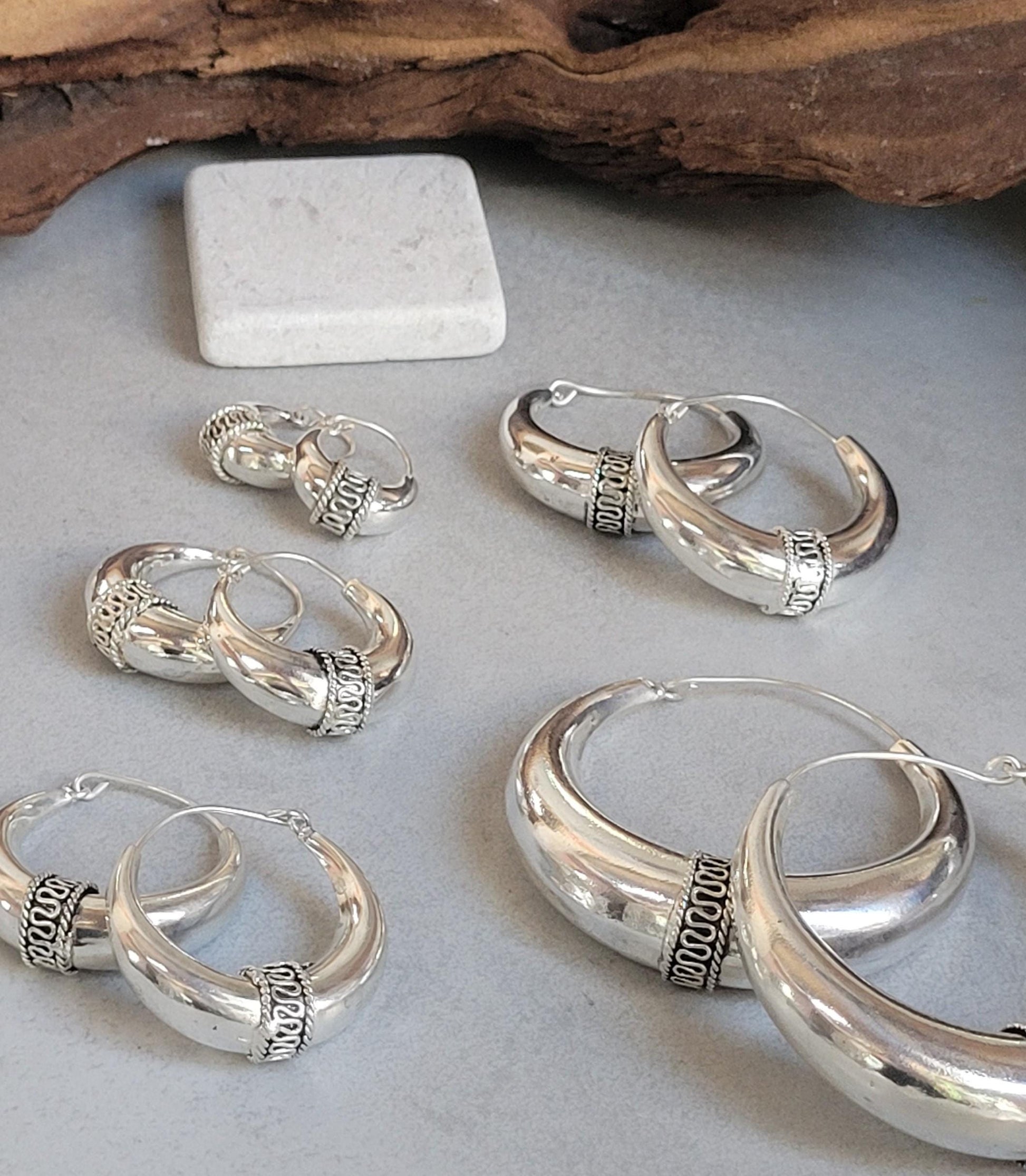 Silver chunky lightweight hoops / Small hoops / Large earrings / Gypsy / Bohemian / Boho / Ethnic hoops / Large hoops / Detailed
