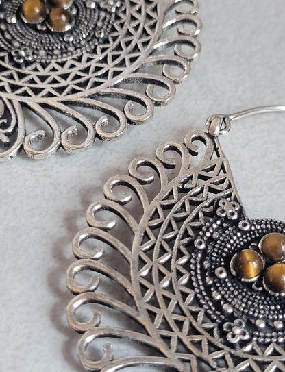 Gold detailed earrings / Bohemian jewellery