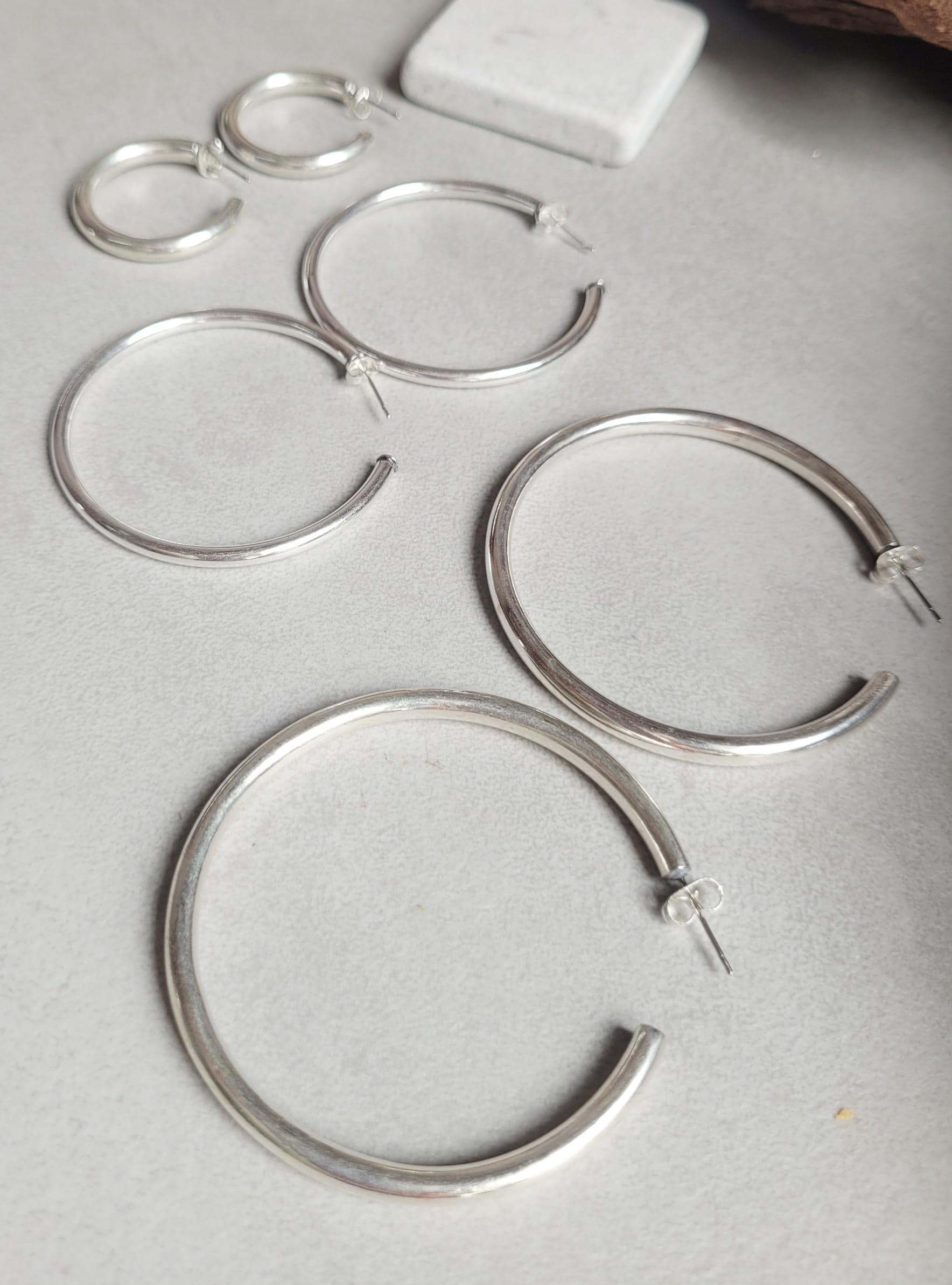 Thin silver hoops / Hoop earrings / Small hoops / Large hoops / Elegant / Everyday wear / Lightweight / Minimal / Boho / Gift