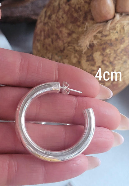 Chunky silver hoops / Silver hoops / Thick hoops / Small hoops / Large hoops / Simple earrings / Lightweight earrings / free UK shipping
