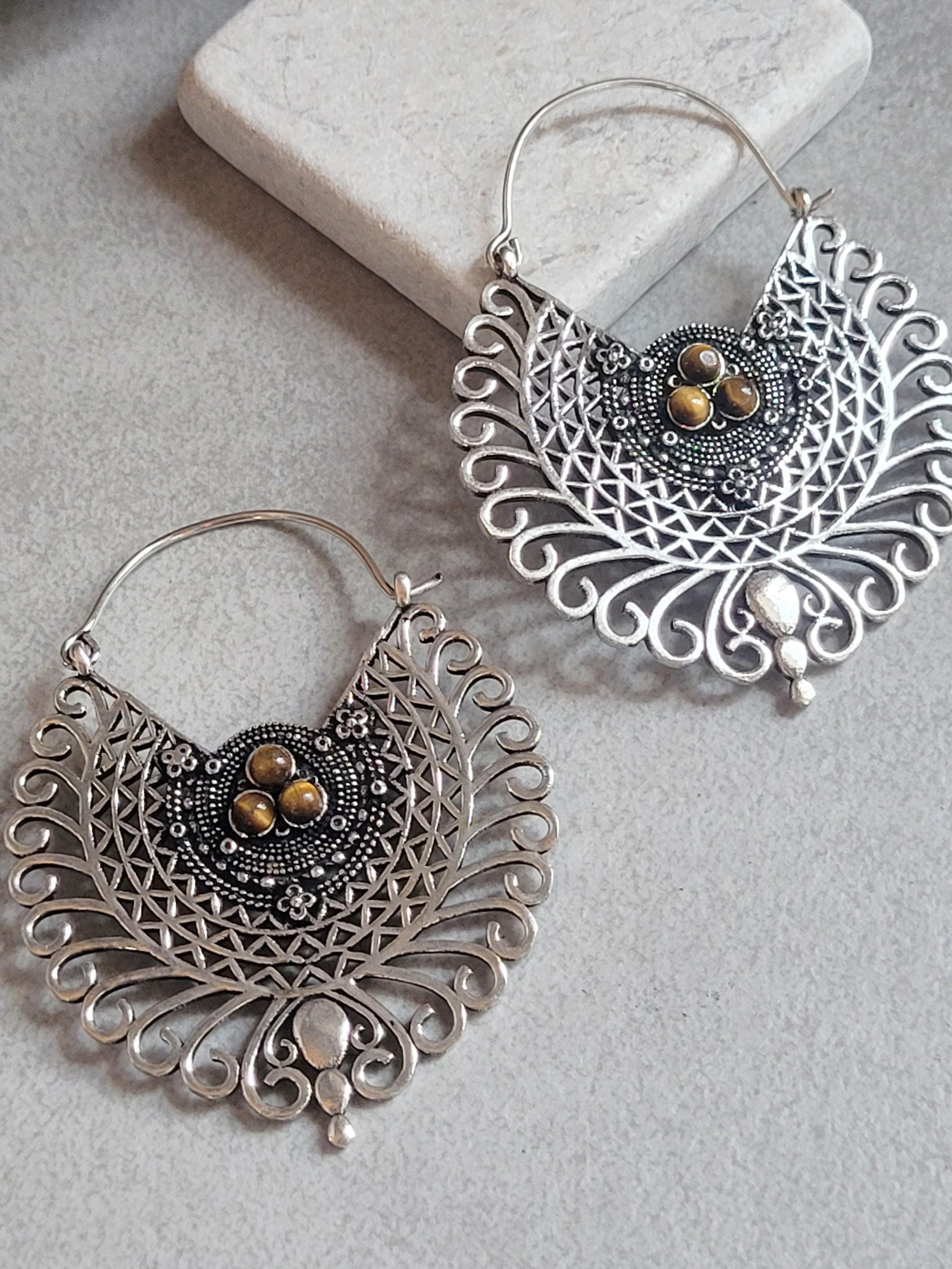 Gold detailed earrings / Bohemian jewellery