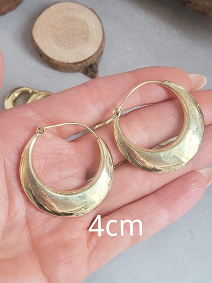 Simple brass hoops earrings / Minimalist jewelry