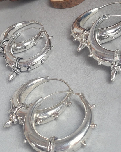 Silver chunky lightweight hoops / Big hoops / Large earrings / Gypsy / Bohemian / Boho / Ethnic hoops / Tribal
