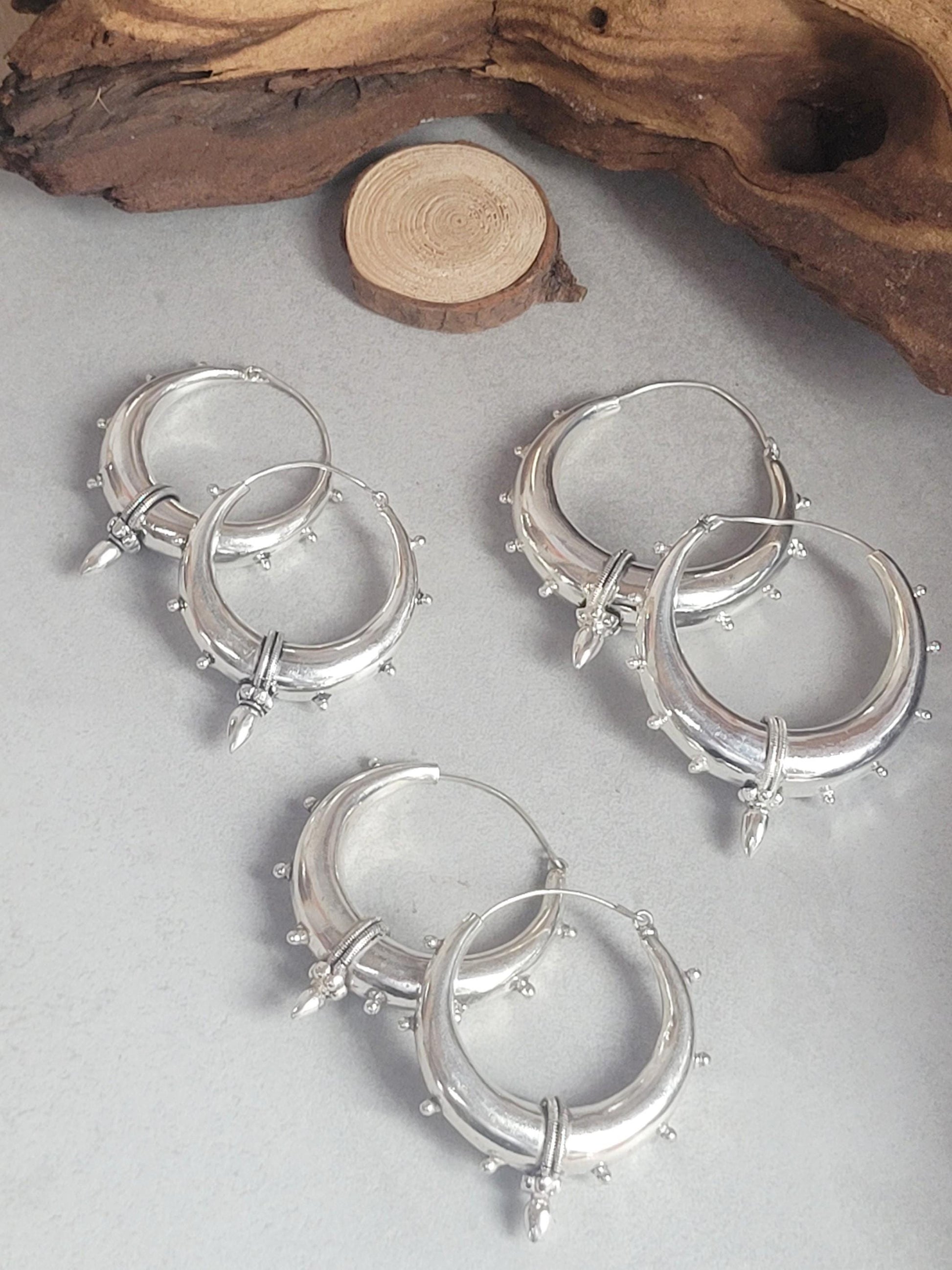 Silver chunky lightweight hoops / Big hoops / Large earrings / Gypsy / Bohemian / Boho / Ethnic hoops / Tribal