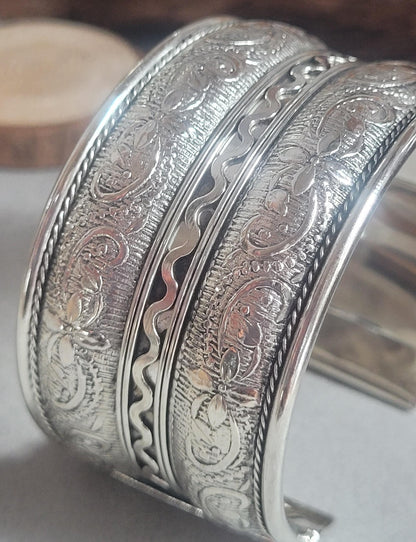 Silver plated Cuff bracelet / Bangle jewelry / Gift idea