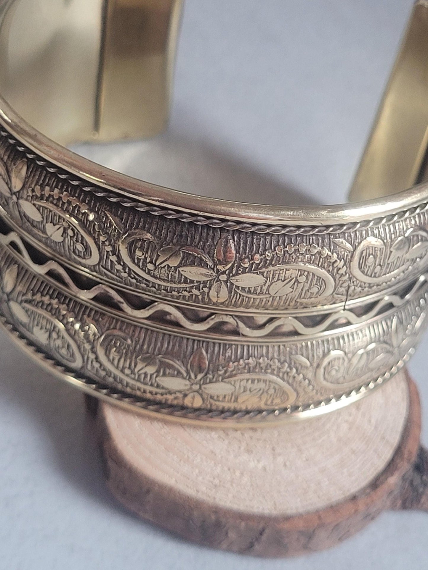 Brass Cuff bracelet / Bangle jewelry / Gift idea / Nature-inspired
