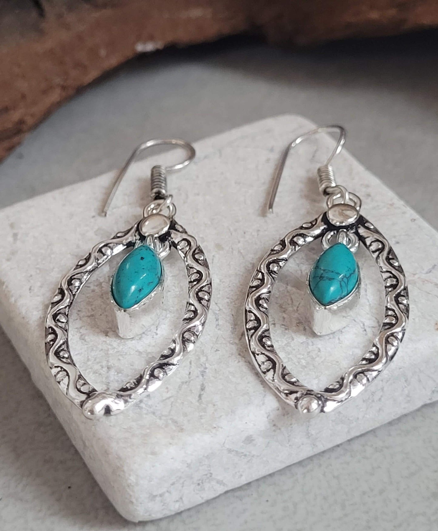 Silver dangle drop earrings / Bohemian style jewelry / Gift for her / Elegant style