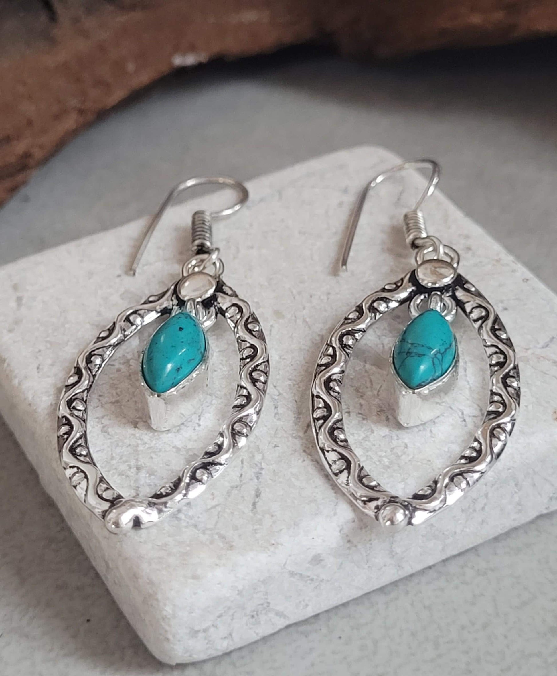 Silver dangle drop earrings / Bohemian style jewelry / Gift for her / Elegant style