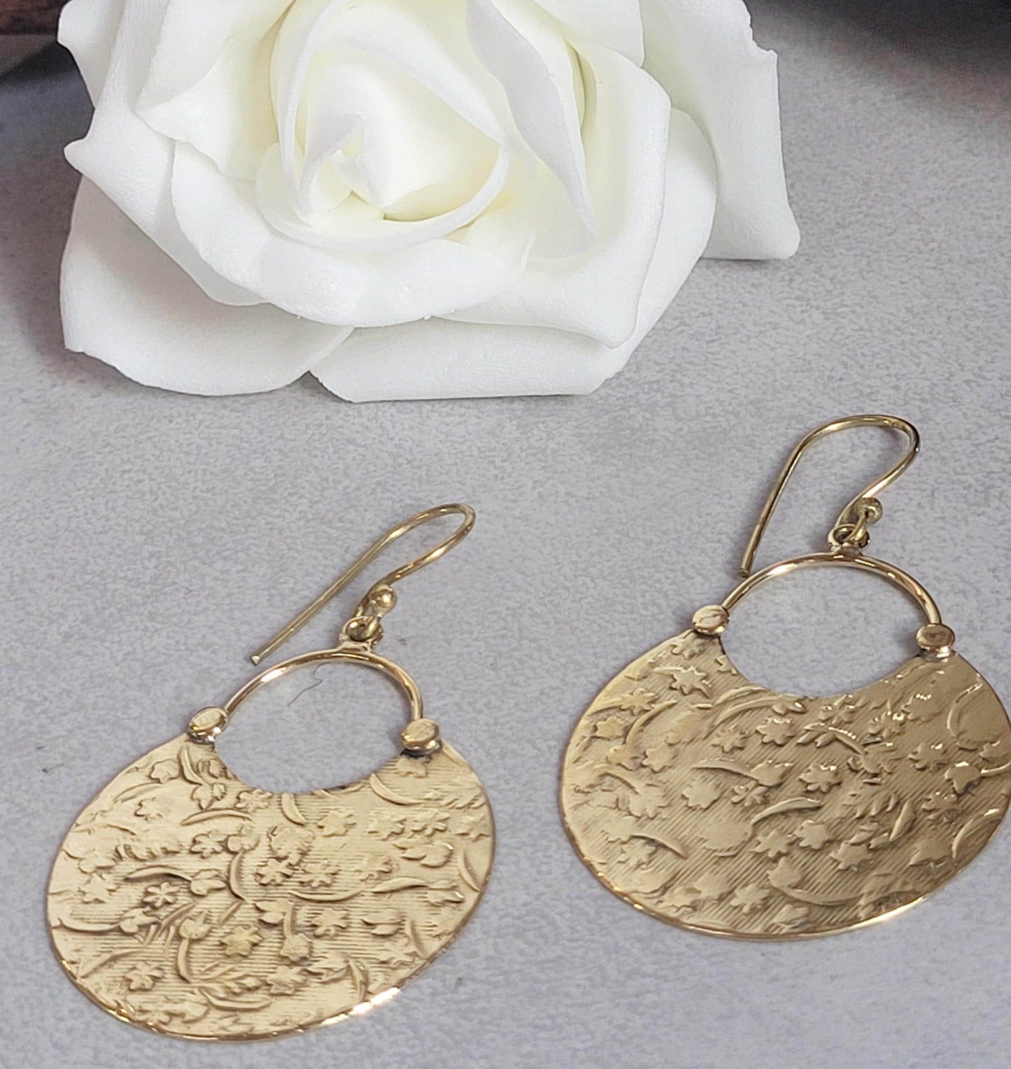 Brass floral dangle earrings: hypoallergenic earrings