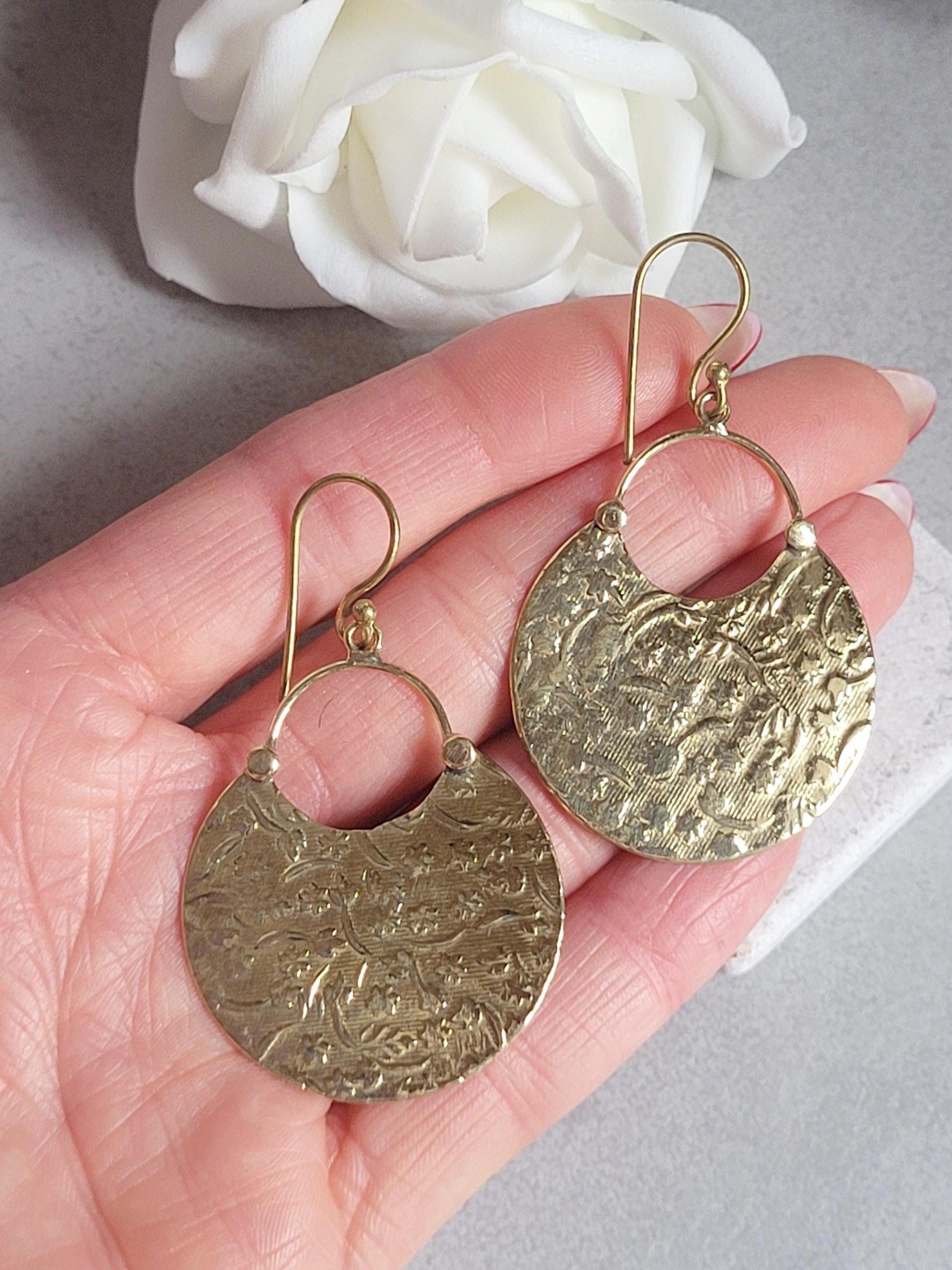 Brass floral dangle earrings: hypoallergenic earrings
