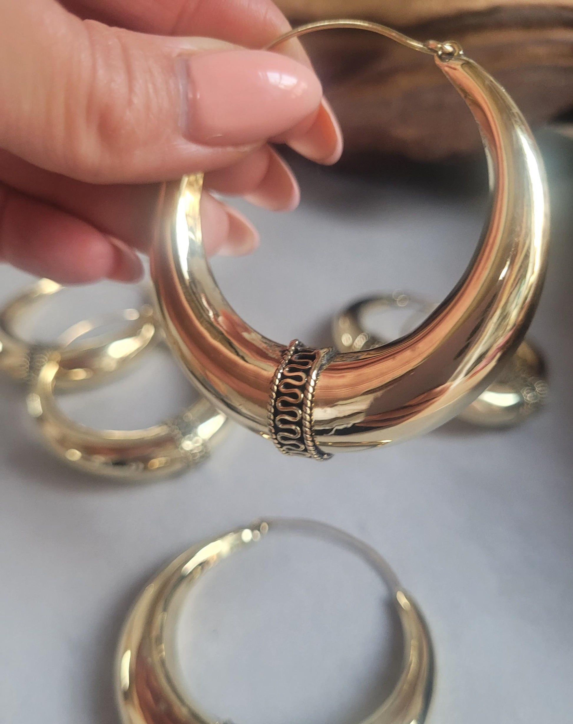Golden hoops / Large hoops / Detailed hoops / Gypsy / Boho / Tribal / Ethnic / Golden jewellery / Bohemian / Brass hoops / Bali hoops
