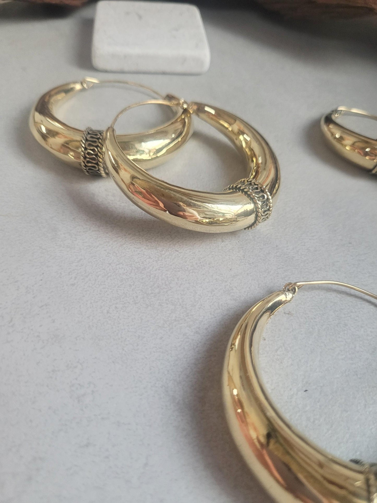 Golden hoops / Large hoops / Detailed hoops / Gypsy / Boho / Tribal / Ethnic / Golden jewellery / Bohemian / Brass hoops / Bali hoops