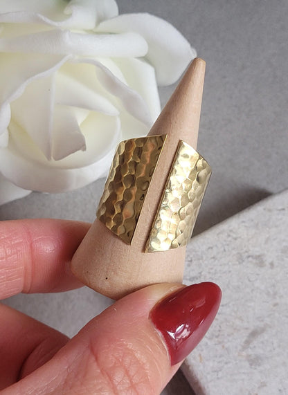 Brass hammered statement ring / Adjustable gold ring / Minimalist jewelry