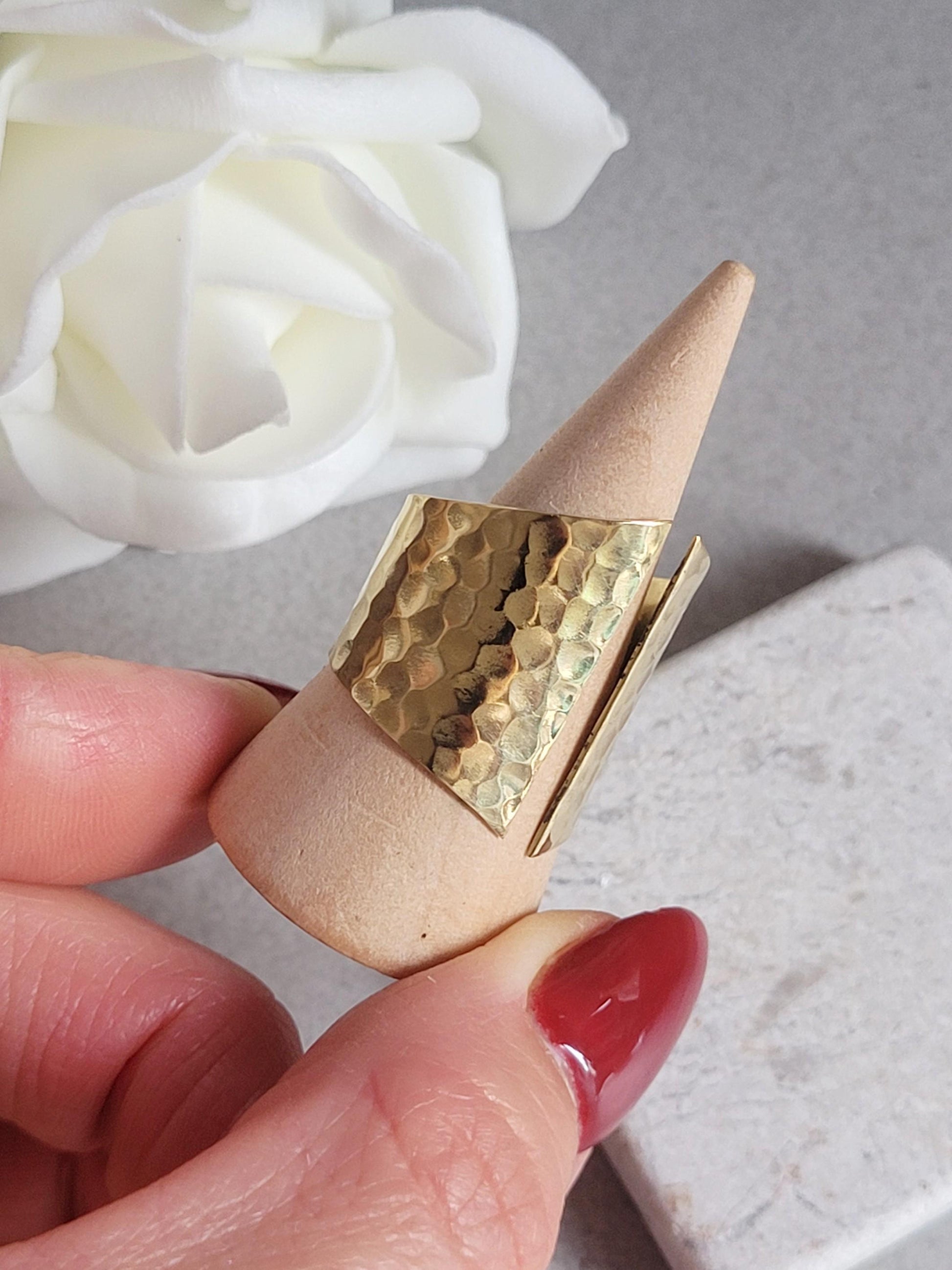 Brass hammered statement ring / Adjustable gold ring / Minimalist jewelry
