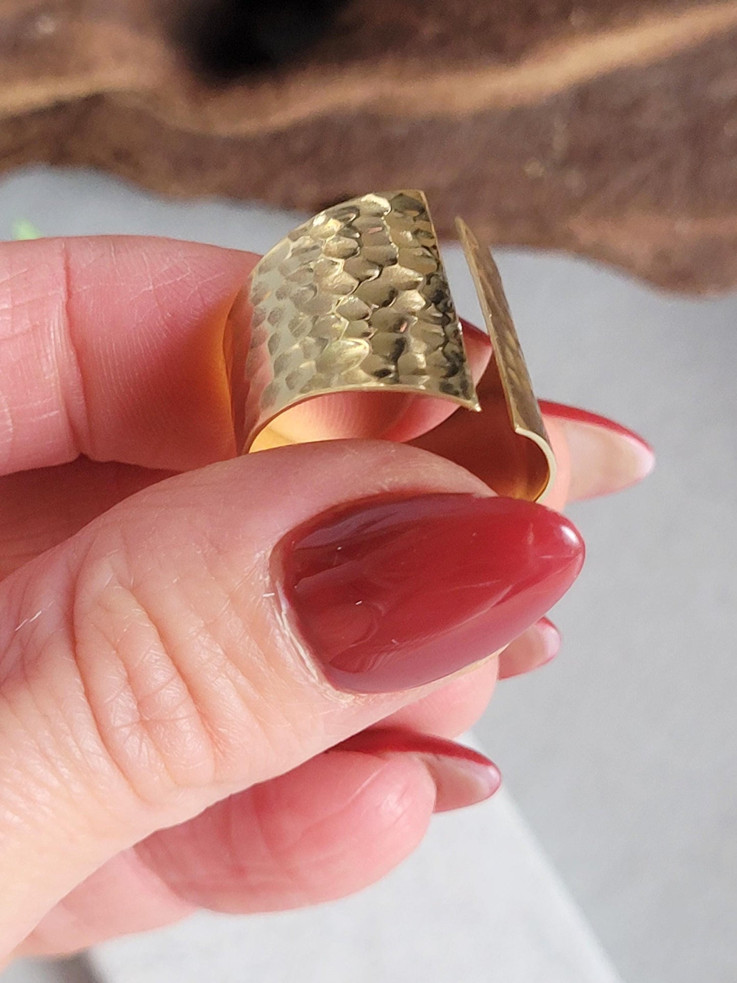 Brass hammered statement ring / Adjustable gold ring / Minimalist jewelry