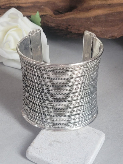 Silver detailed cuff bracelet / Cuff / Bohemian / Boho / Statement / Unique / Tribal