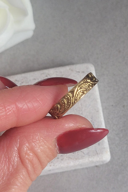 Brass floral ring: silver simple ring / Nature-inspired / Hypoallergenic golden jewelry