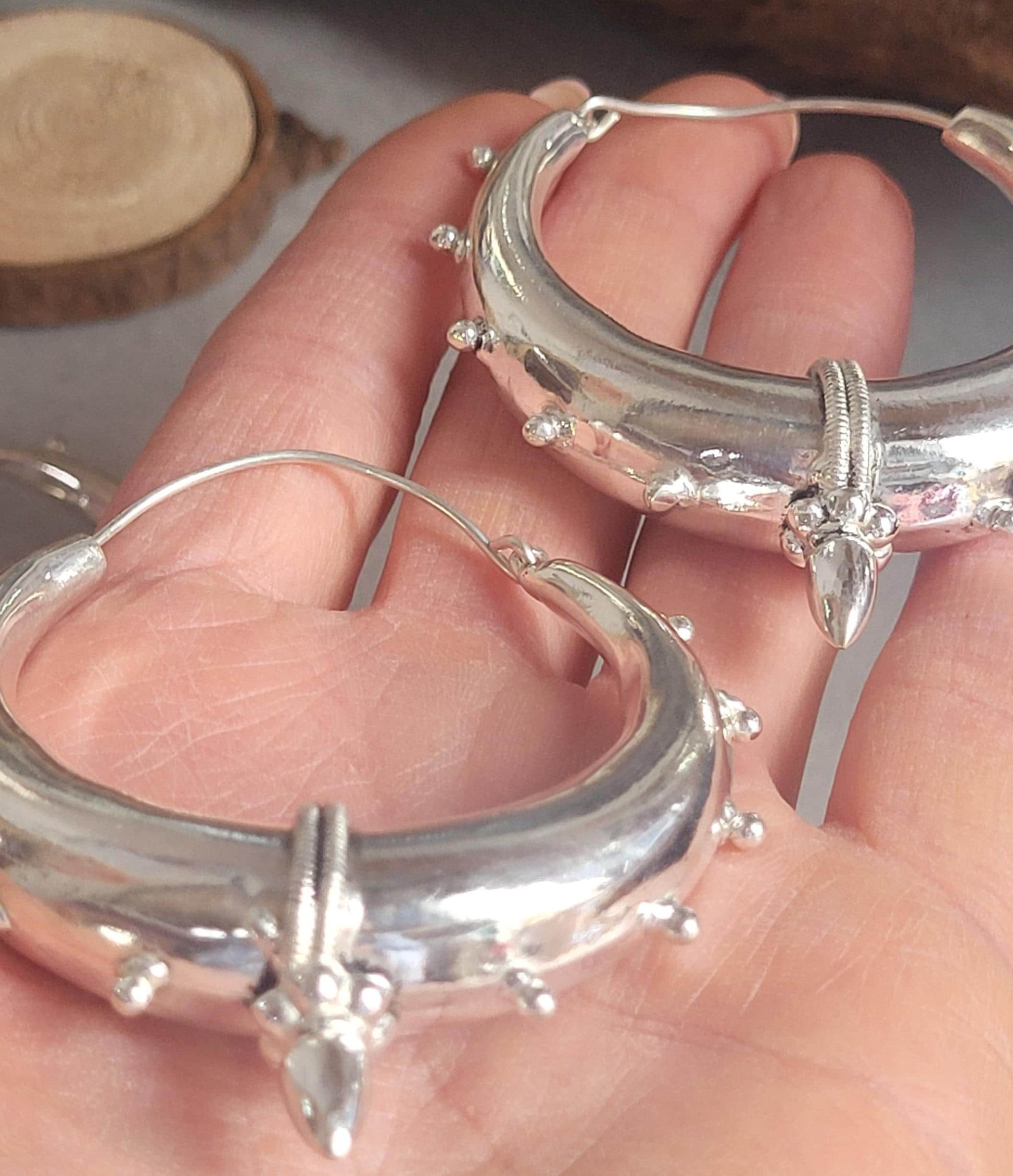 Silver chunky lightweight hoops / Big hoops / Large earrings / Gypsy / Bohemian / Boho / Ethnic hoops / Tribal