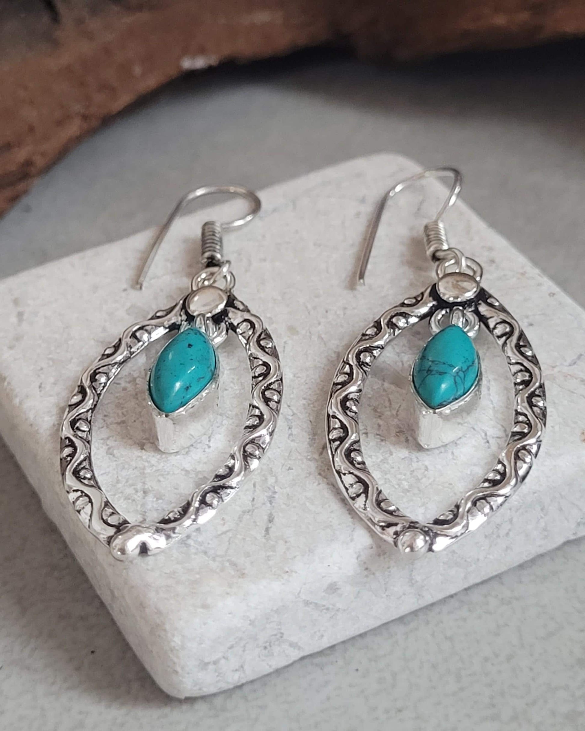 Silver dangle drop earrings / Bohemian style jewelry / Gift for her / Elegant style