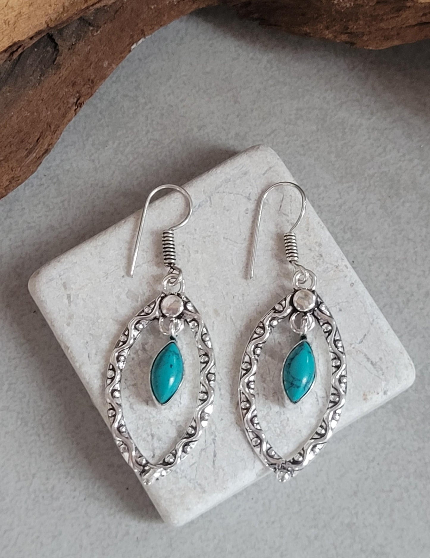 Silver dangle drop earrings / Bohemian style jewelry / Gift for her / Elegant style