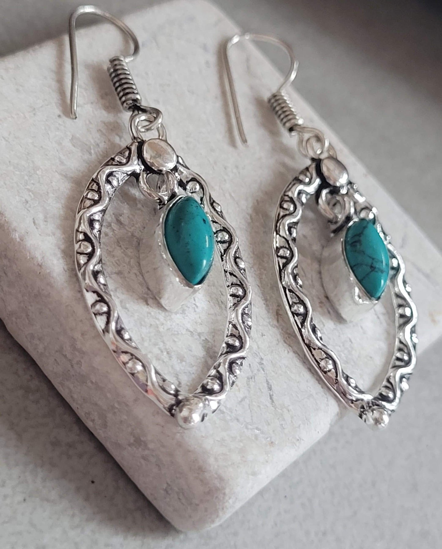 Silver dangle drop earrings / Bohemian style jewelry / Gift for her / Elegant style