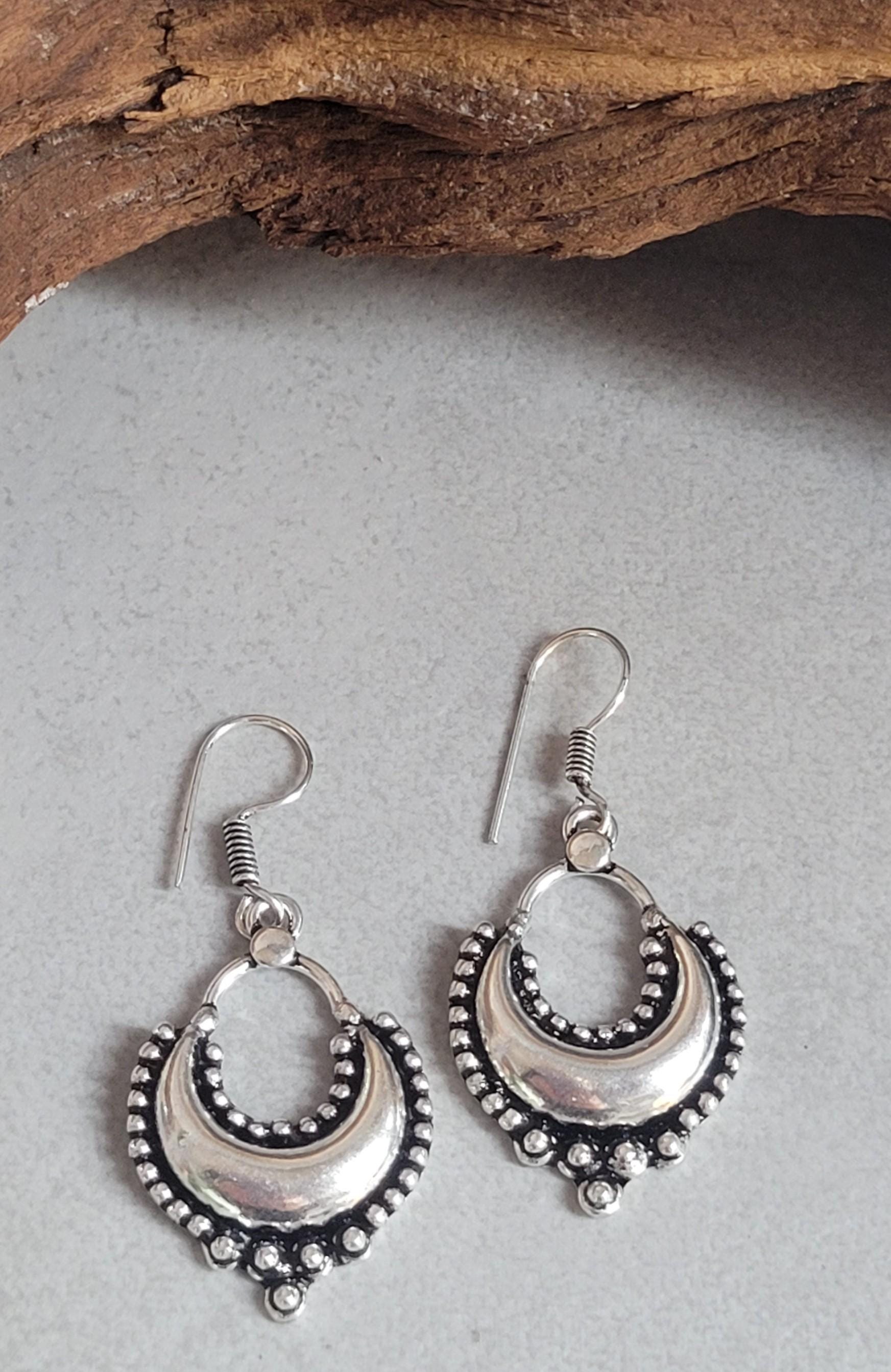 Dangle silver earrings / Bohemian gift for her / Silver plated earrings
