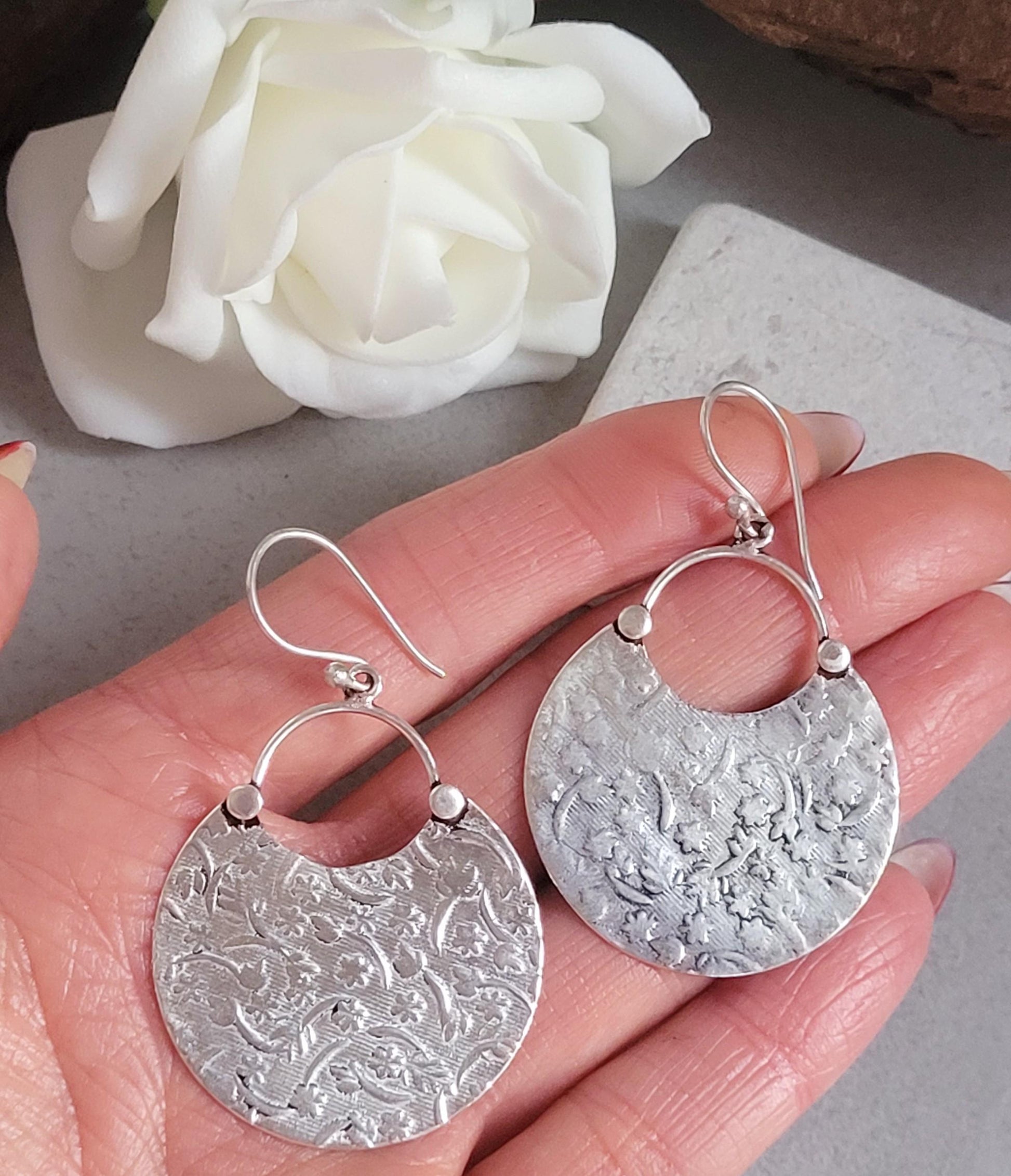Silver floral dangle earrings: hypoallergenic earrings / Gift for her