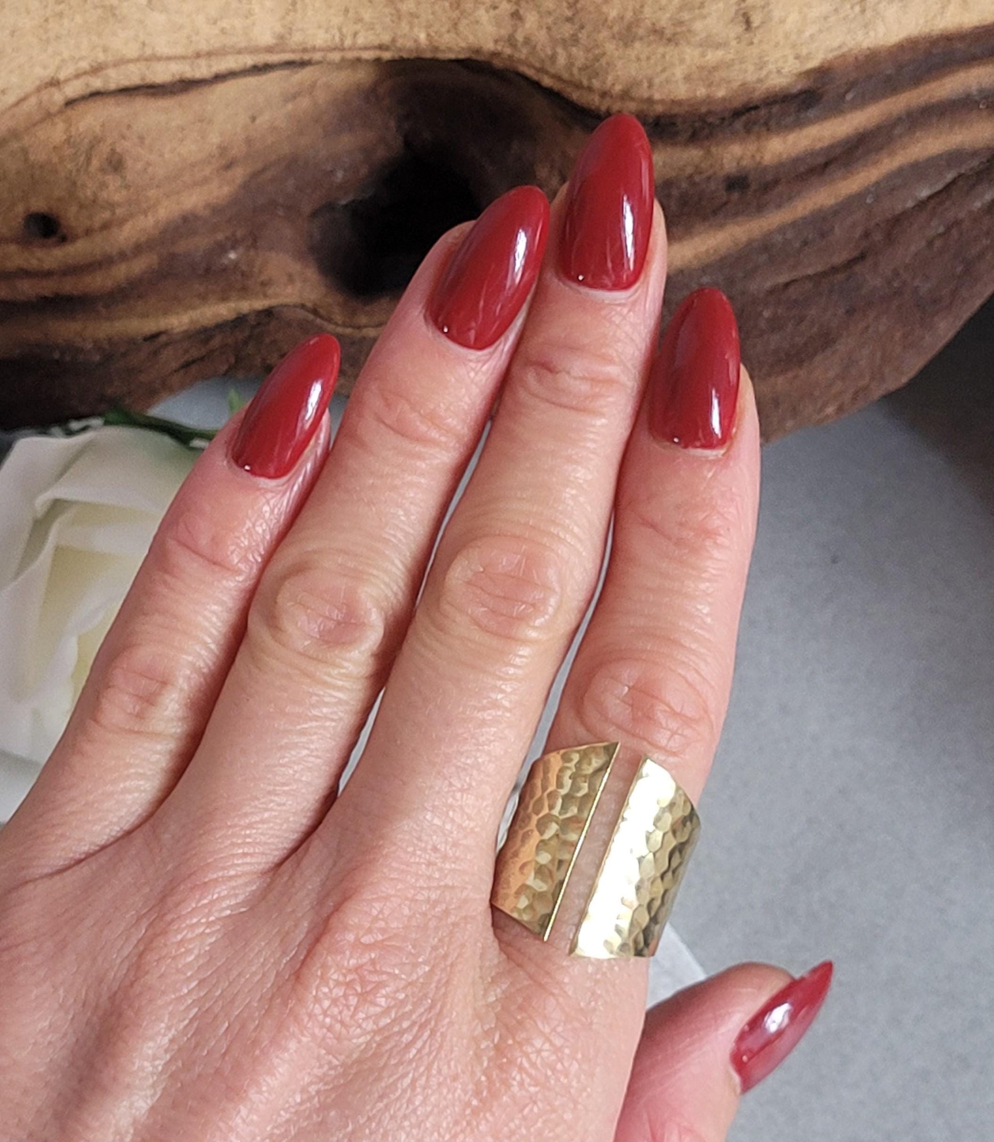 Brass hammered statement ring / Adjustable gold ring / Minimalist jewelry