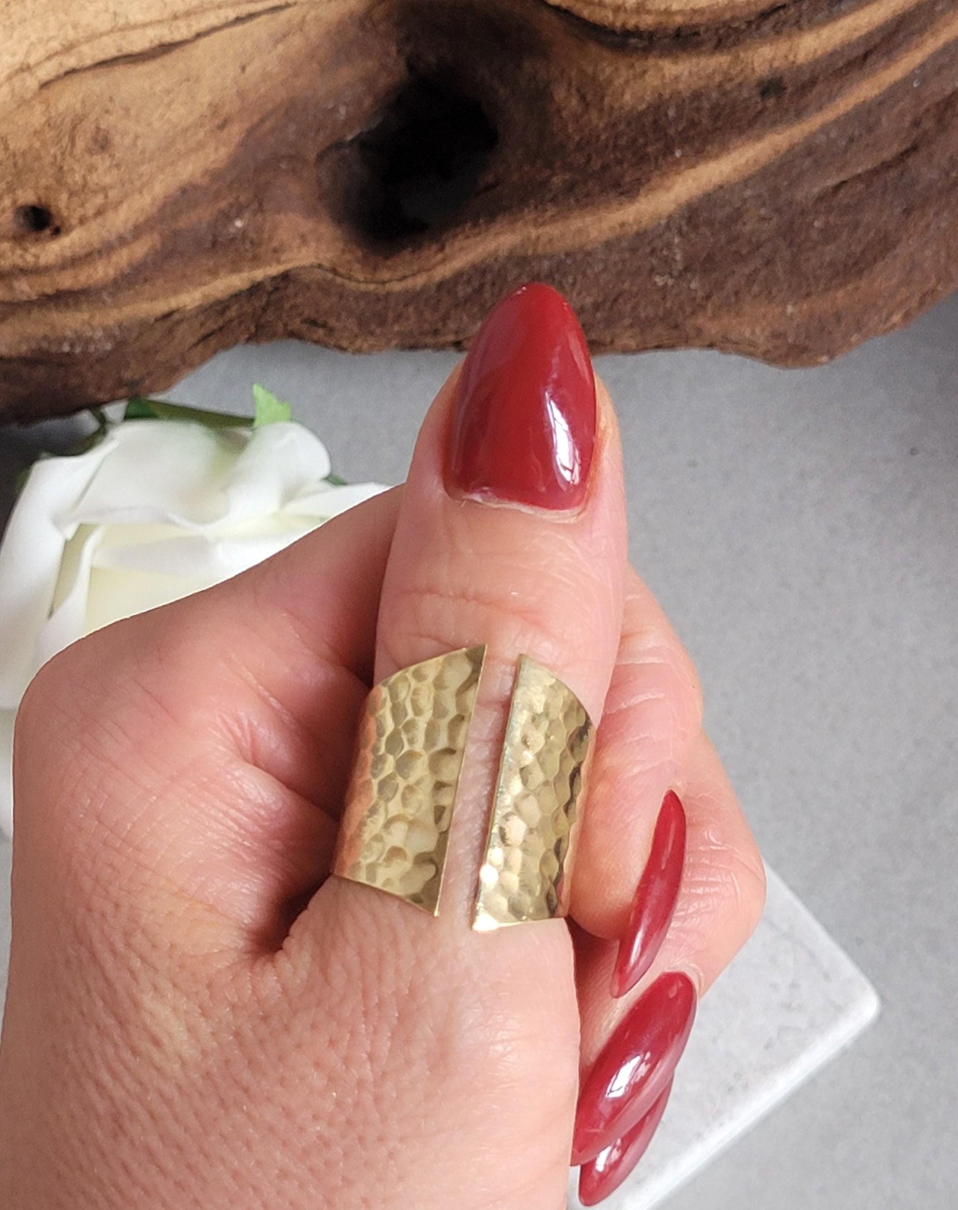 Brass hammered statement ring / Adjustable gold ring / Minimalist jewelry