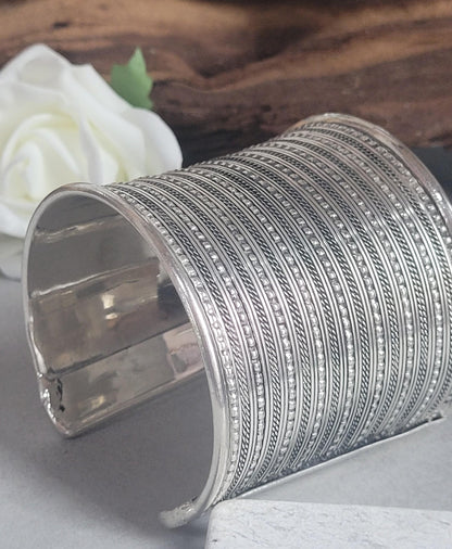 Silver detailed cuff bracelet / Cuff / Bohemian / Boho / Statement / Unique / Tribal
