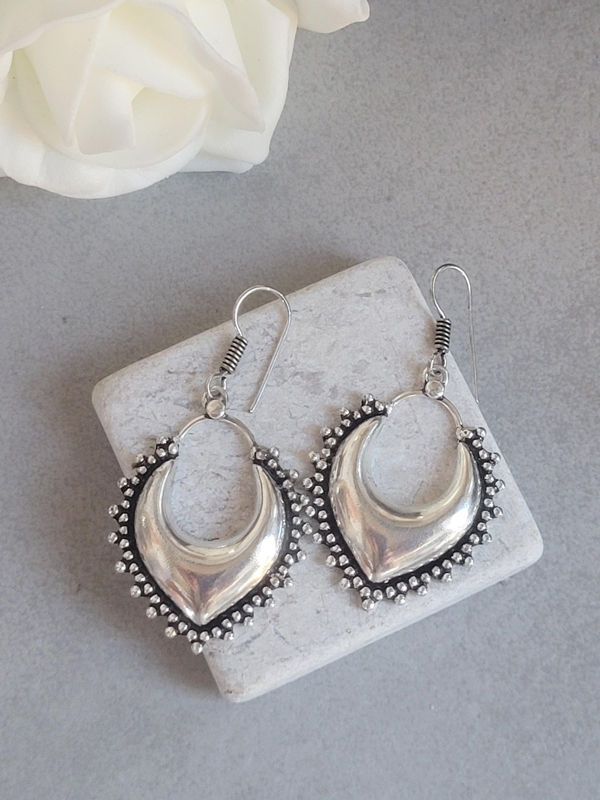 Dangle earrings/ Silver jewelery/ Gift for her / Hypoallergenic earrings