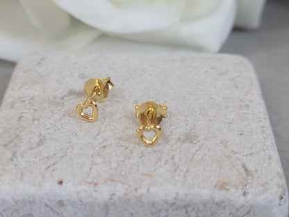 18k gold plated heart earrings / Cute gift for her / Gold jewelry