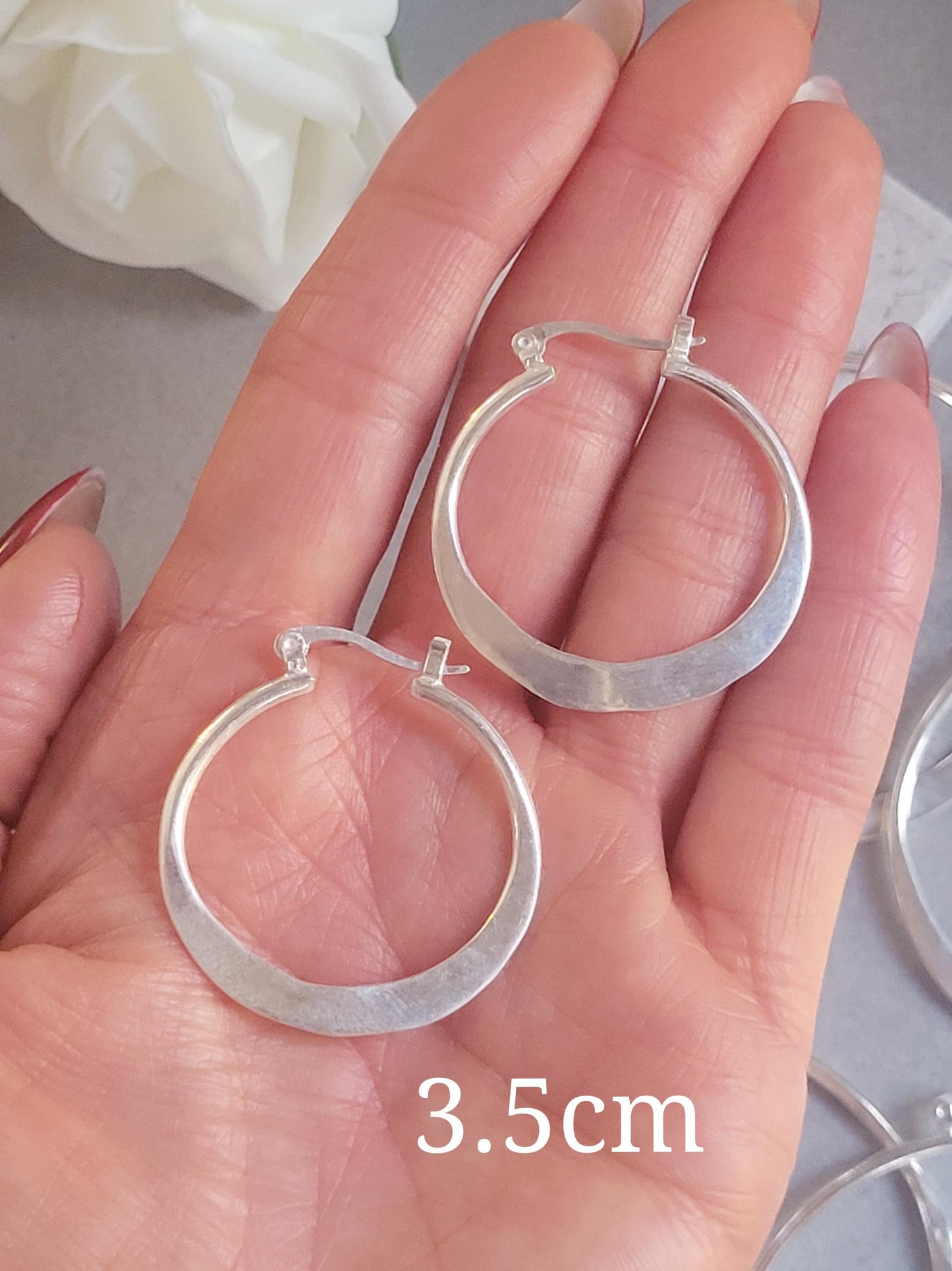 Silver hammered hoops / Hoop earrings / Small hoops / Large hoops / Unique / Free shipping