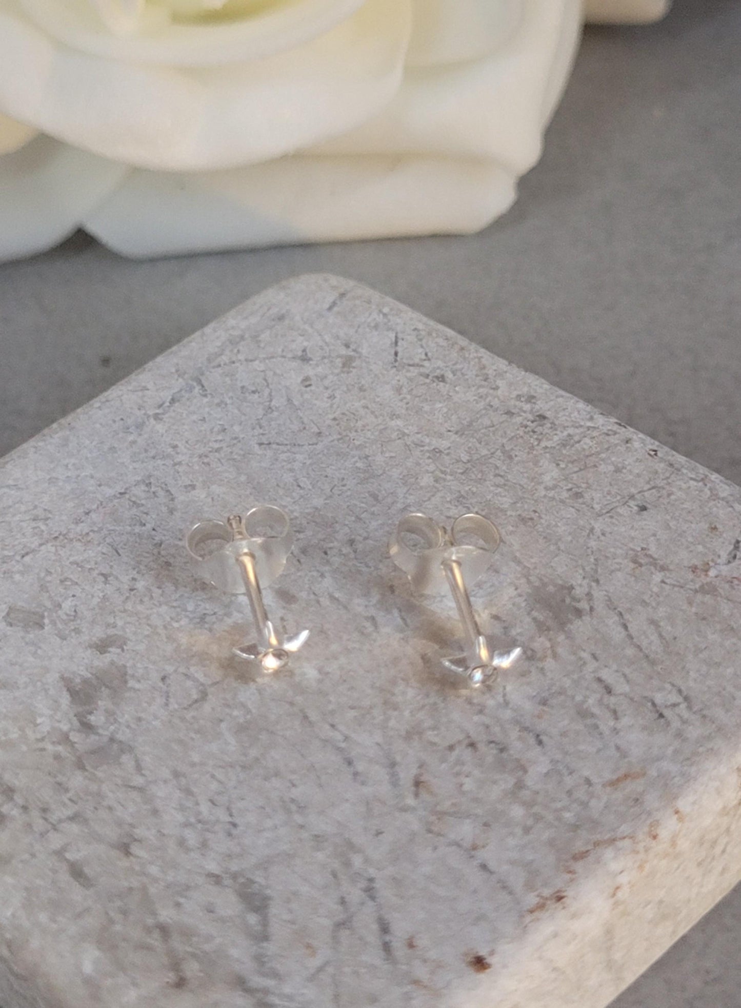 Sterling silver star stud / Gift for her
