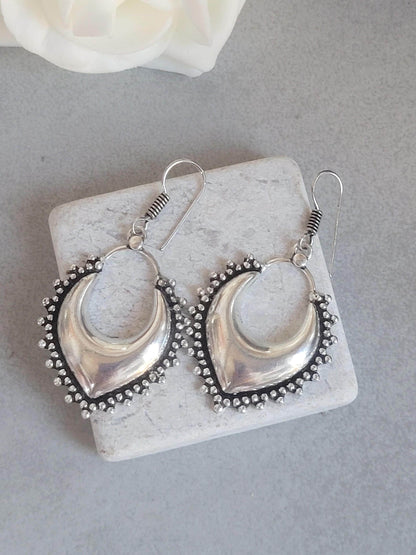 Dangle earrings/ Silver jewelery/ Gift for her / Hypoallergenic earrings