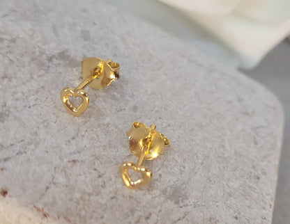 18k gold plated heart earrings / Cute gift for her / Gold jewelry