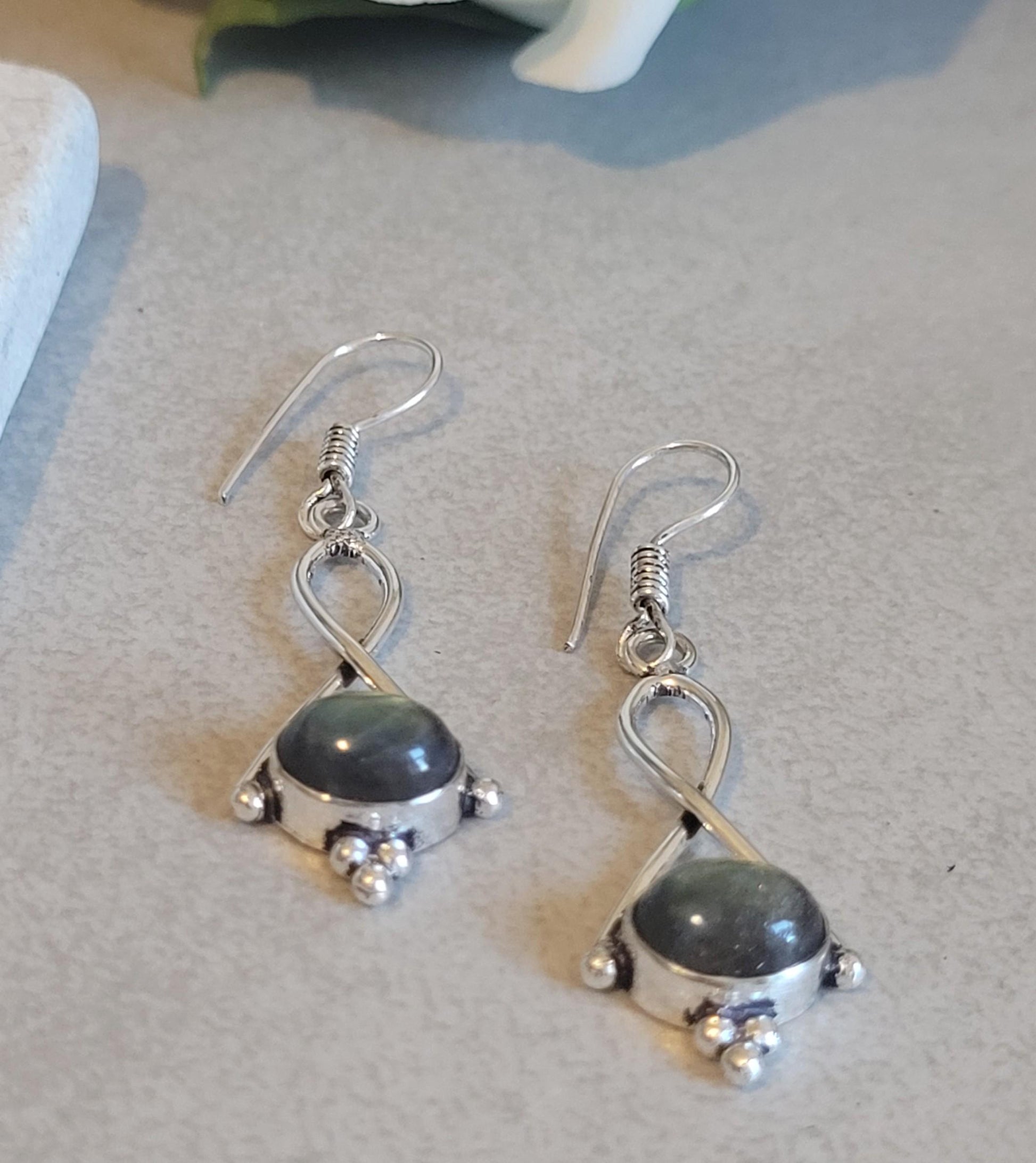 Dainty silver dangle earrings / Silver plated jewelry