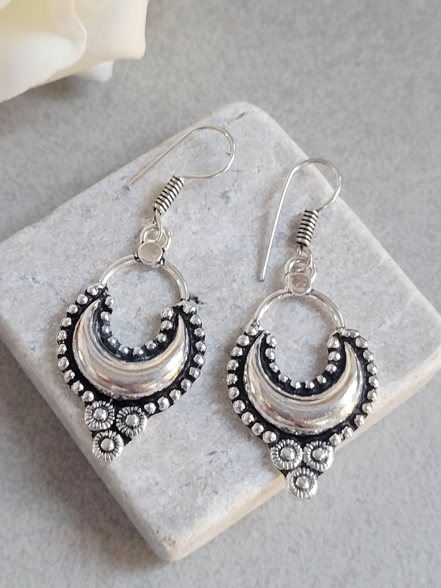 Bohemian earrings/ Silver jewelery/ Gift for her / Hypoallergenic earrings